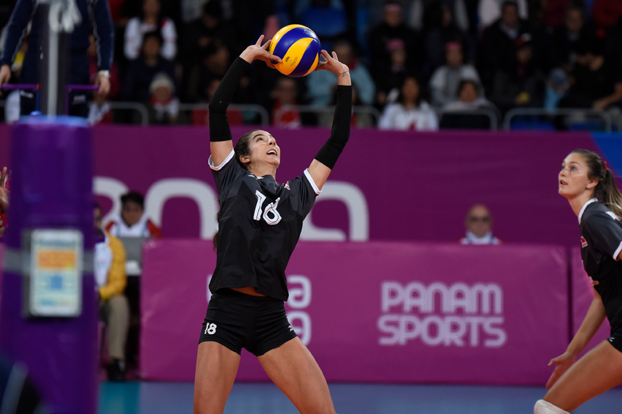 Kim Robitaille Passe Par Lima Avant De Se Rendre à Quimper