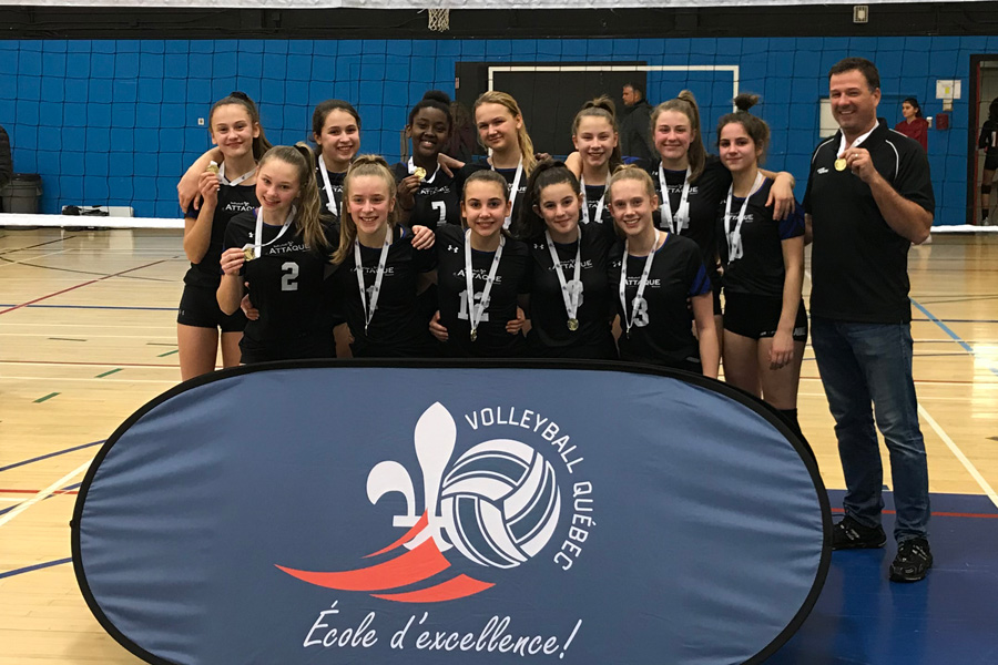 Attaque Noire De La Mauricie, Médaillées D'or à L'Omnium Volleyball Québec 14 Ans Et Moins 2019 En Division 1.