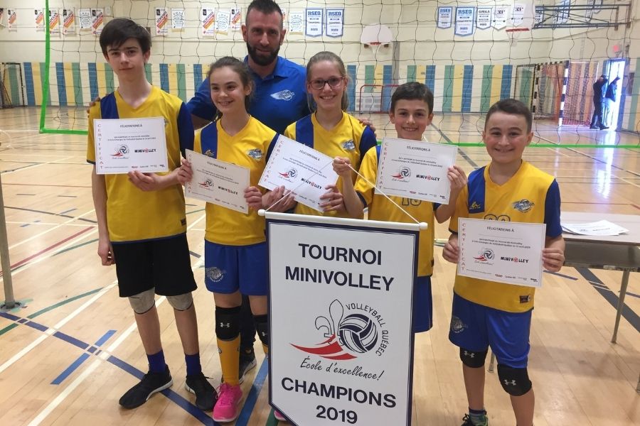 PRO Tournoi Minivolley Trois échanges