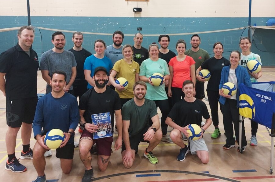 Des Formations Pour Encourager L’initiation Au Volleyball Par L’enseignement Du Minivolley Dans Les écoles !